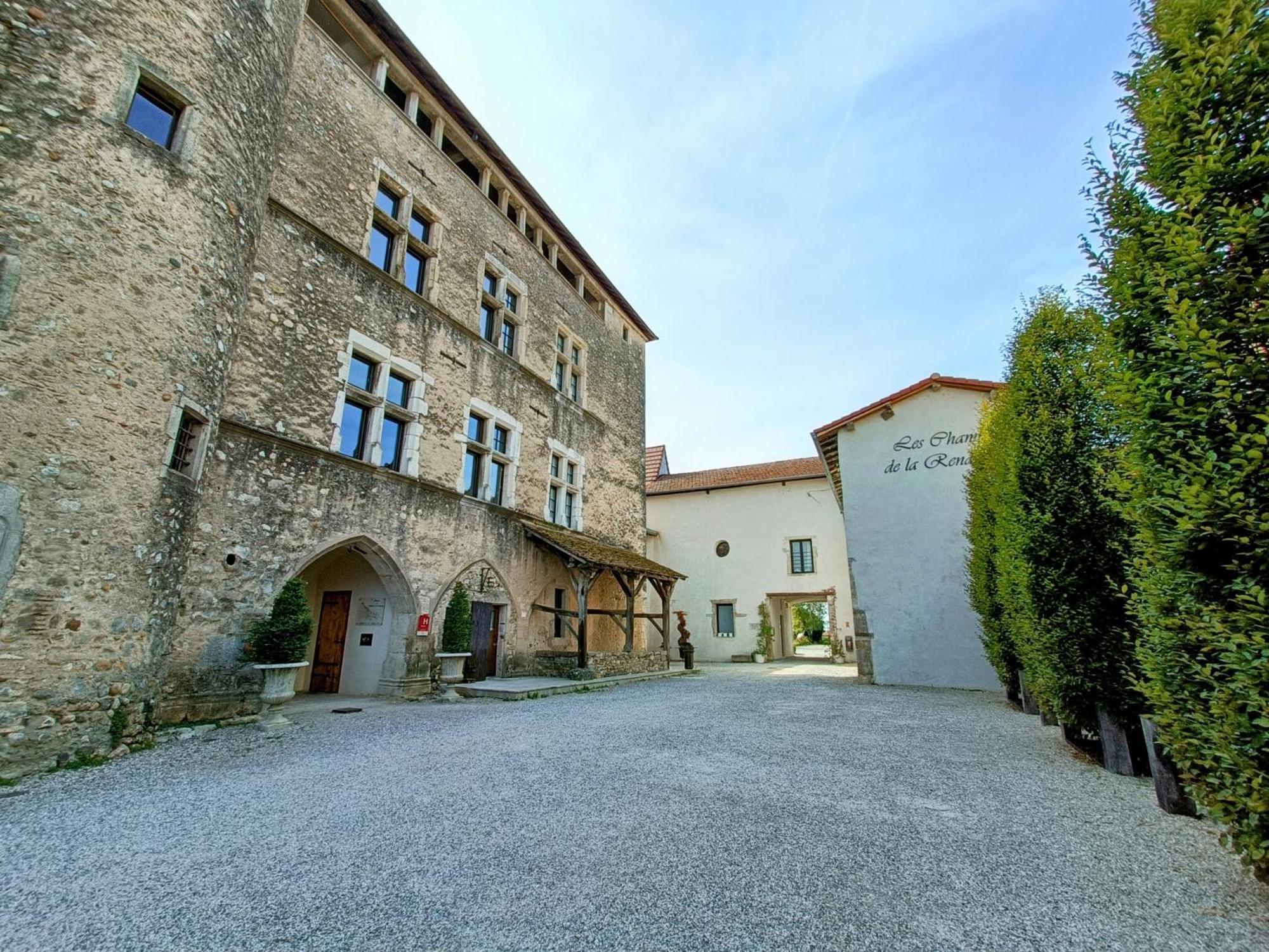 Les Chambres De La Renaissance Sainte-Julie Exterior photo